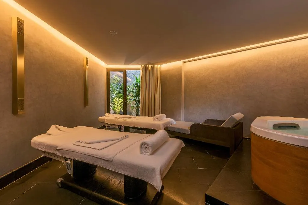 Sports and Entertainment, Radisson Blu Hotel Casablanca City Center, Casablanca