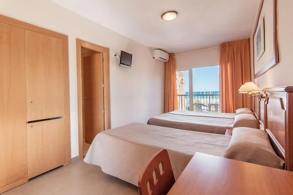 TRIPLE STANDARD Room, San Luis, Valencia