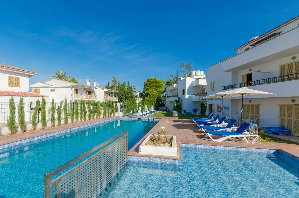 Pool, Yourhouse Venecia, Majorca