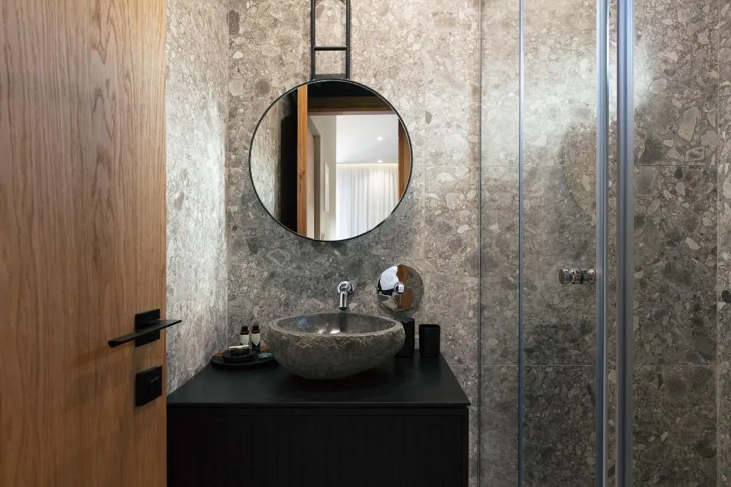 Room, Chapter 02 Gallery Suites, Crete