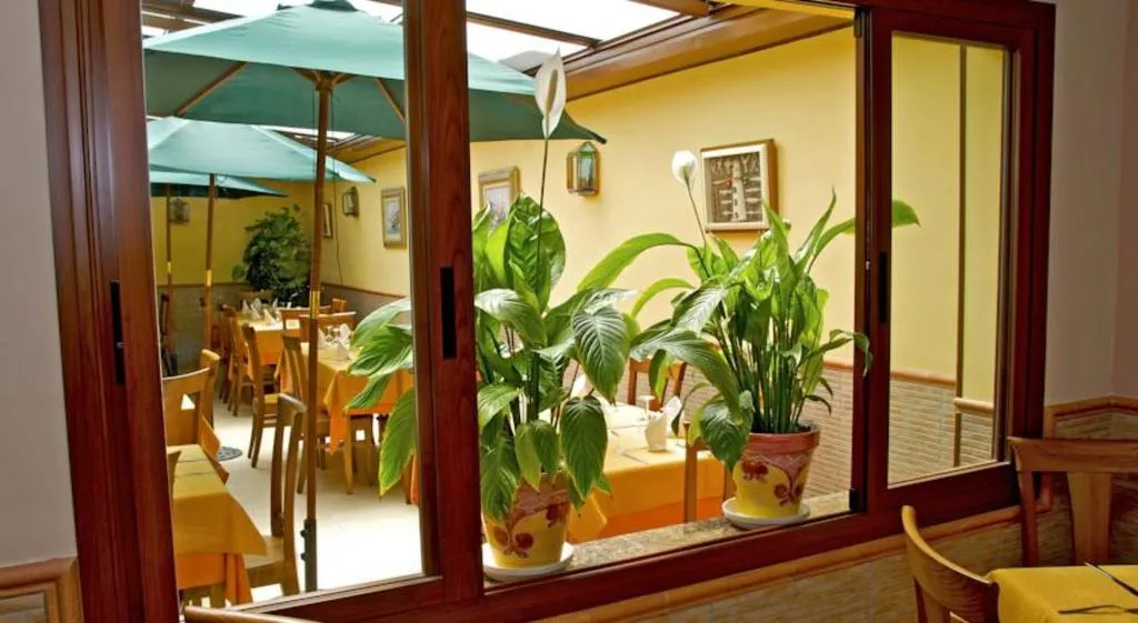 Restaurant, Ona Las Rampas, Costa Del Sol