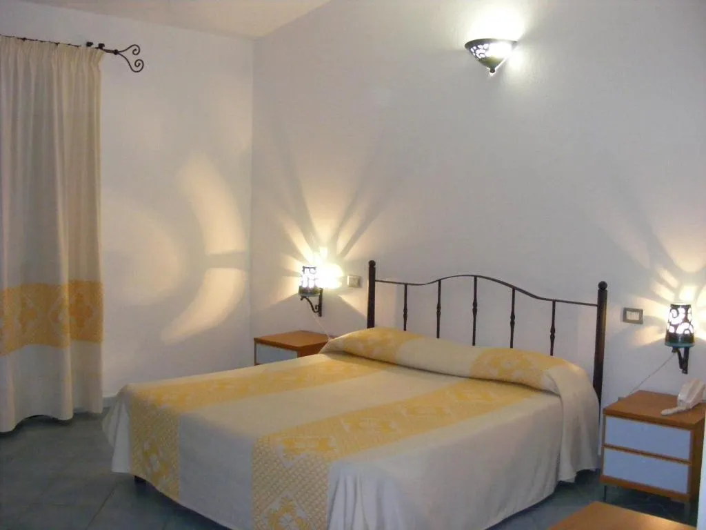 Room, Tenuta Su Vrau, Olbia