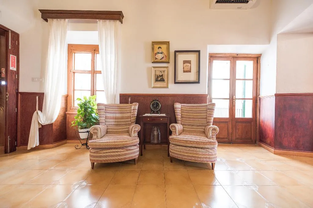 Lobby, Baronia, Majorca