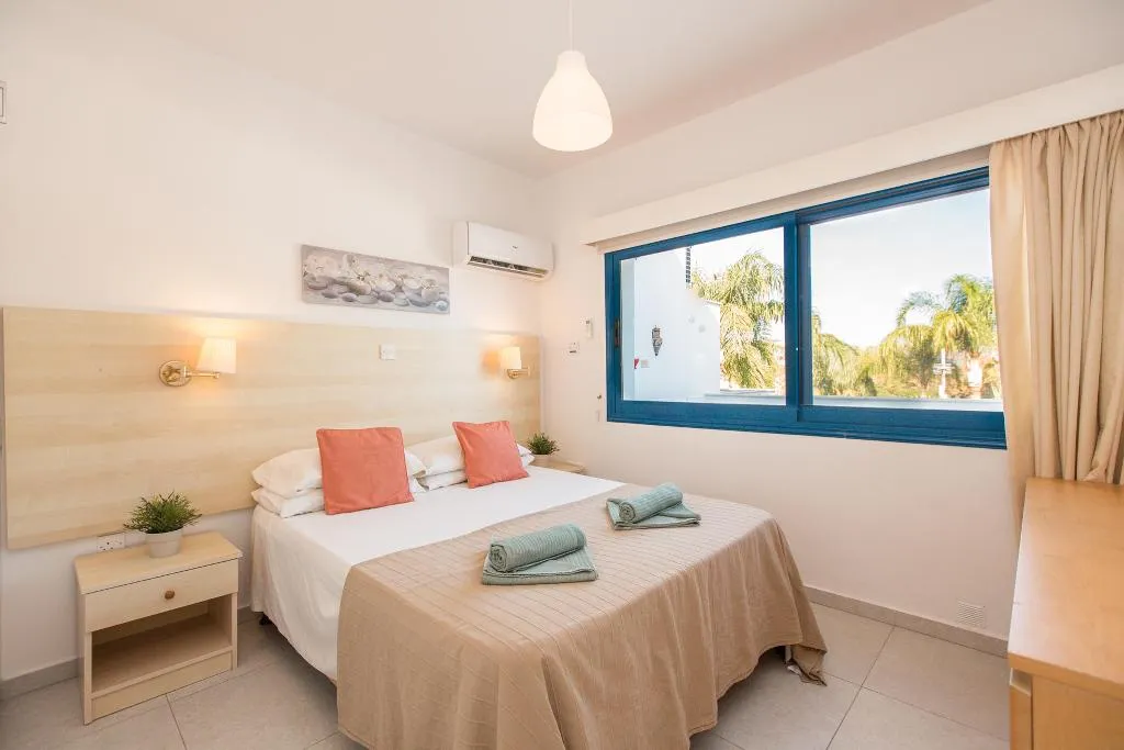 APARTMENT ONE BEDROOM Room, Flouressia Gardens, Cyprus
