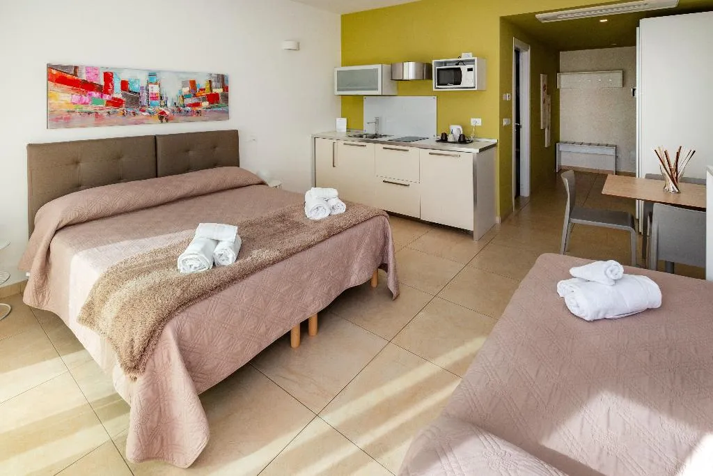 TRIPLE CLASSIC Room, Zeus Residence Hotel - ApartHotel, Catania