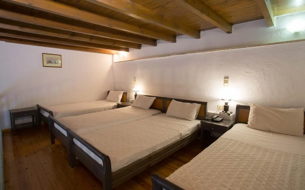 Room, Nostos, Crete