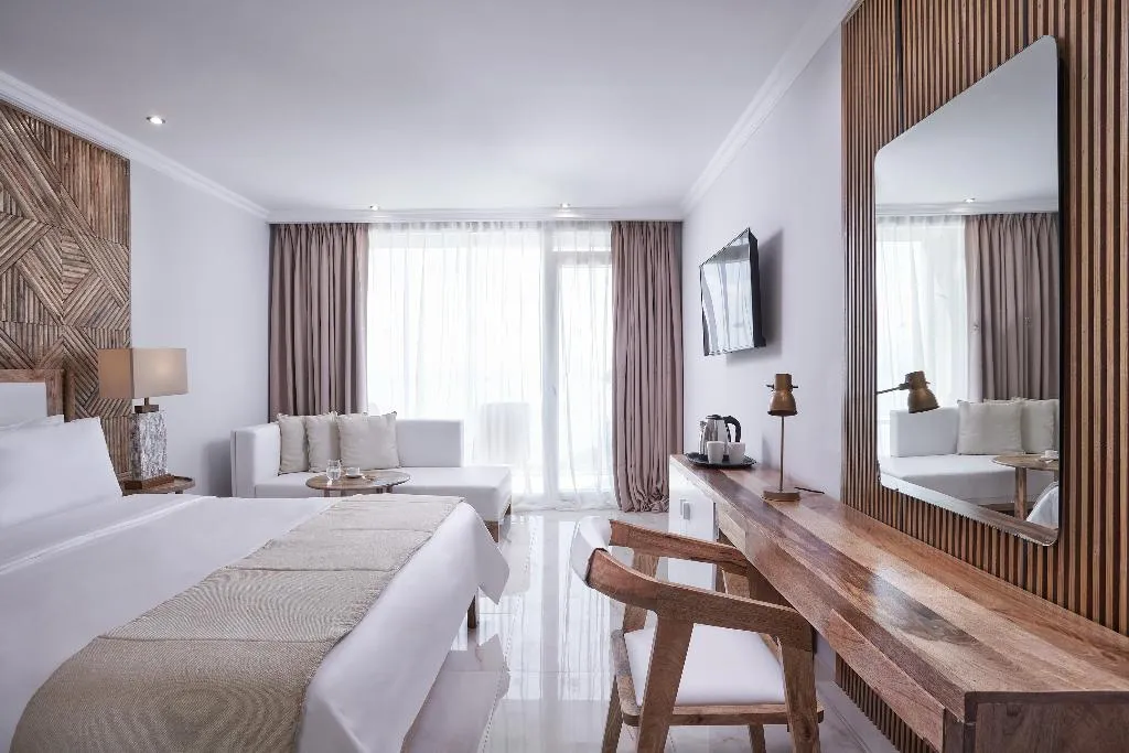 DOUBLE SUPERIOR MOUNTAIN VIEW Room, Mythos Palace, Corfu