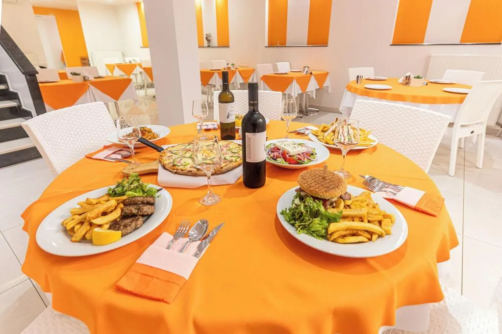 Restaurant, Faros 1, Athens