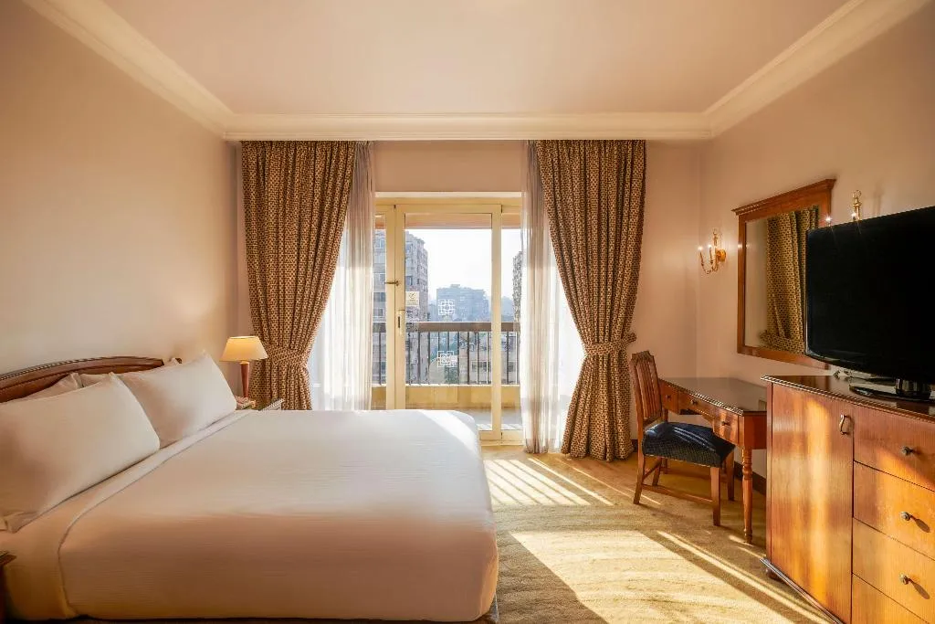 DOUBLE GUEST ROOM KING BED Room, Hilton Zamalek Residence Cairo, Cairo