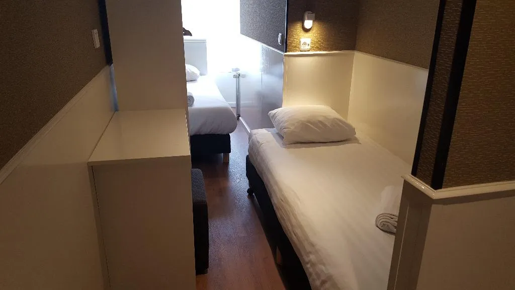 Double or Twin STANDARD Room, Hotel Old Quarter, Amsterdam