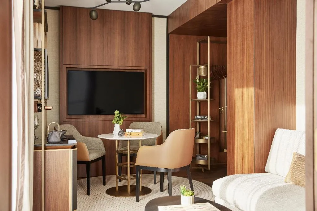 SUITE STANDARD Room, Thompson Madrid, part of Hyatt, Madrid