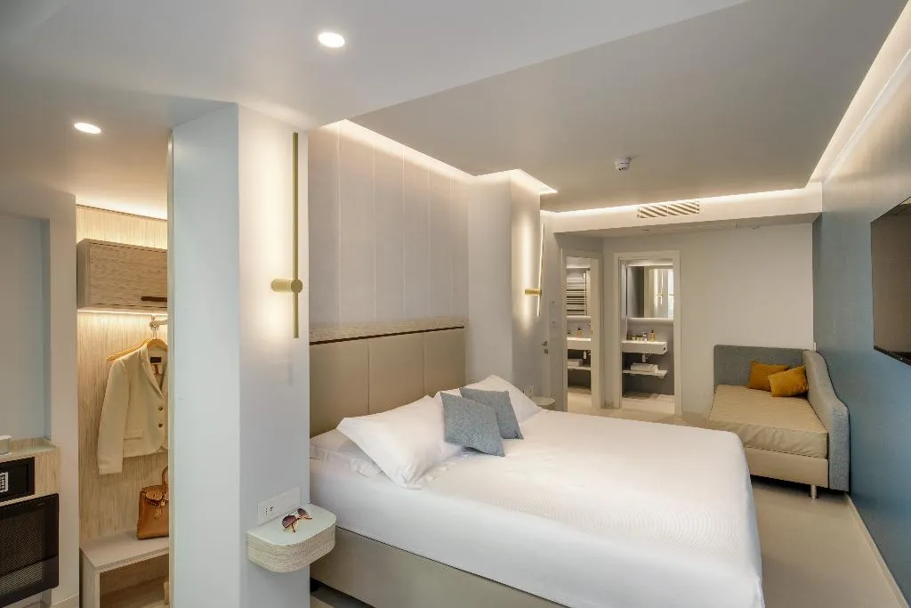 DOUBLE SUPERIOR Room, Ambasciatori Suite Hotel, Venice