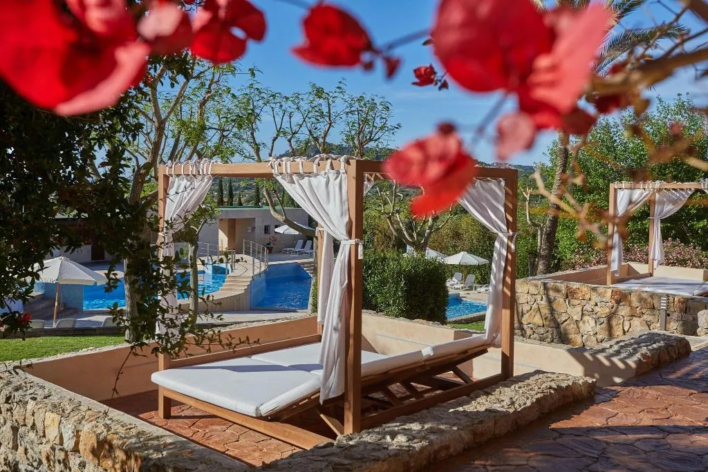 Terrace, Pula Suites Boutique Resort, Majorca