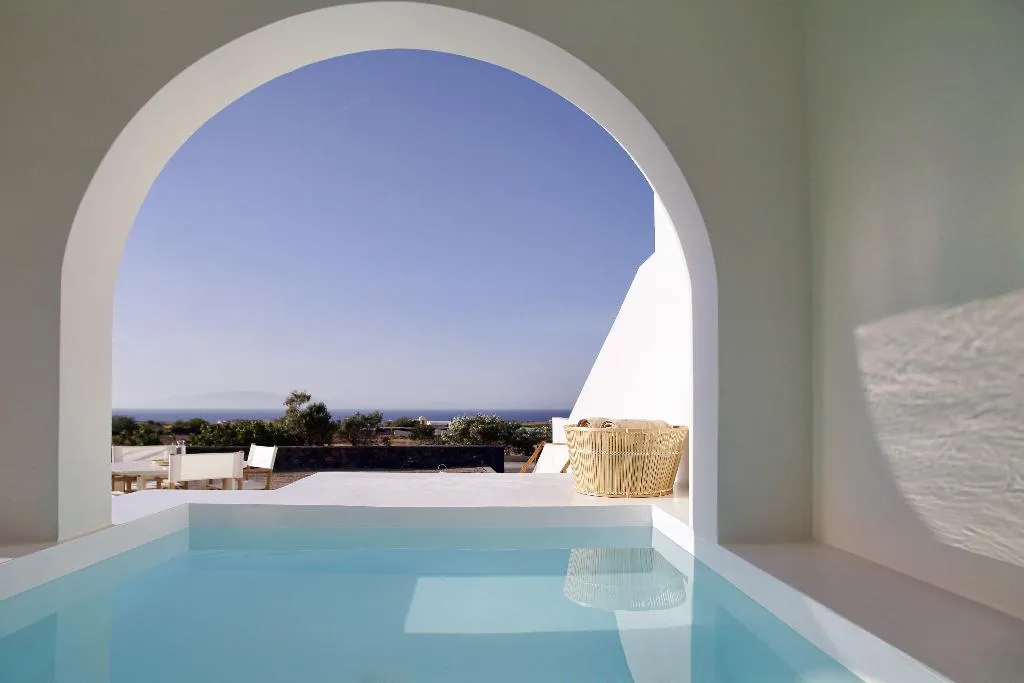 VILLA WITH PRIVATE POOL Room, Vino Houses, Santorini