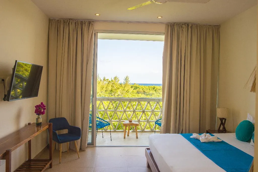 SUITE PARTIAL OCEAN VIEW KING BED Room, Suites Cielo Y Mar, Playa Del Carmen