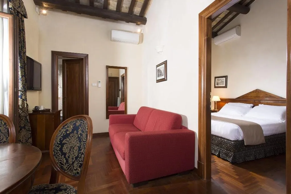 Room, Teatro Pace 33, Rome