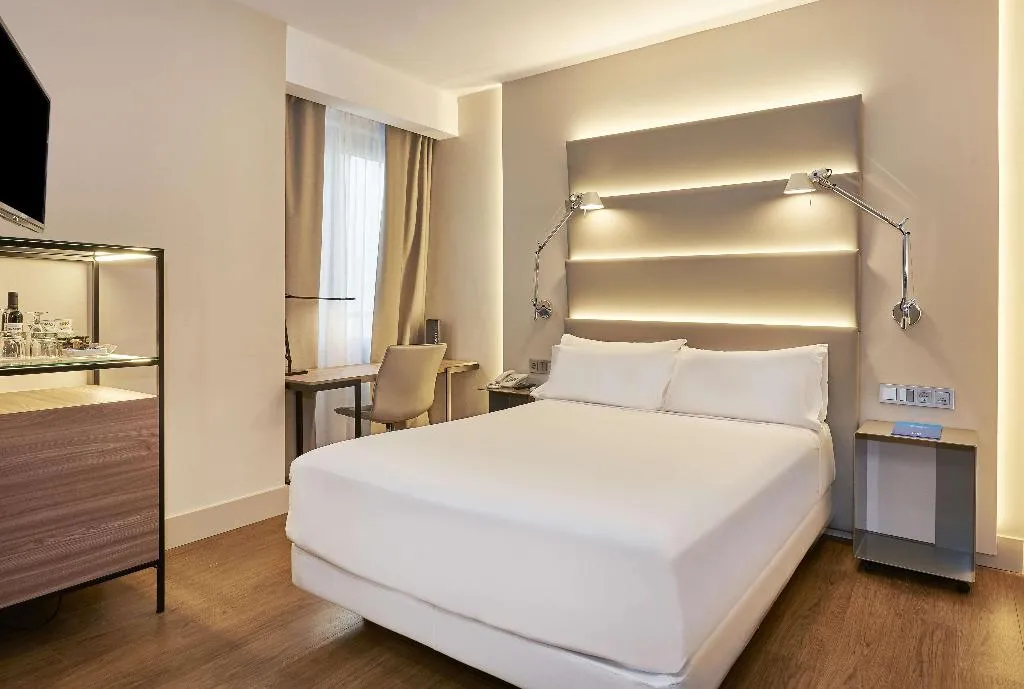 Room, NH Sants Barcelona, Barcelona