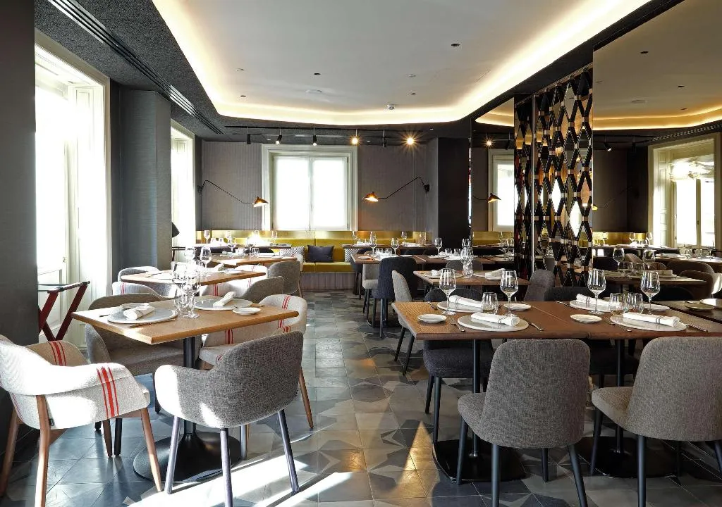 Restaurant, NH Collection Madrid Gran Vía, Madrid