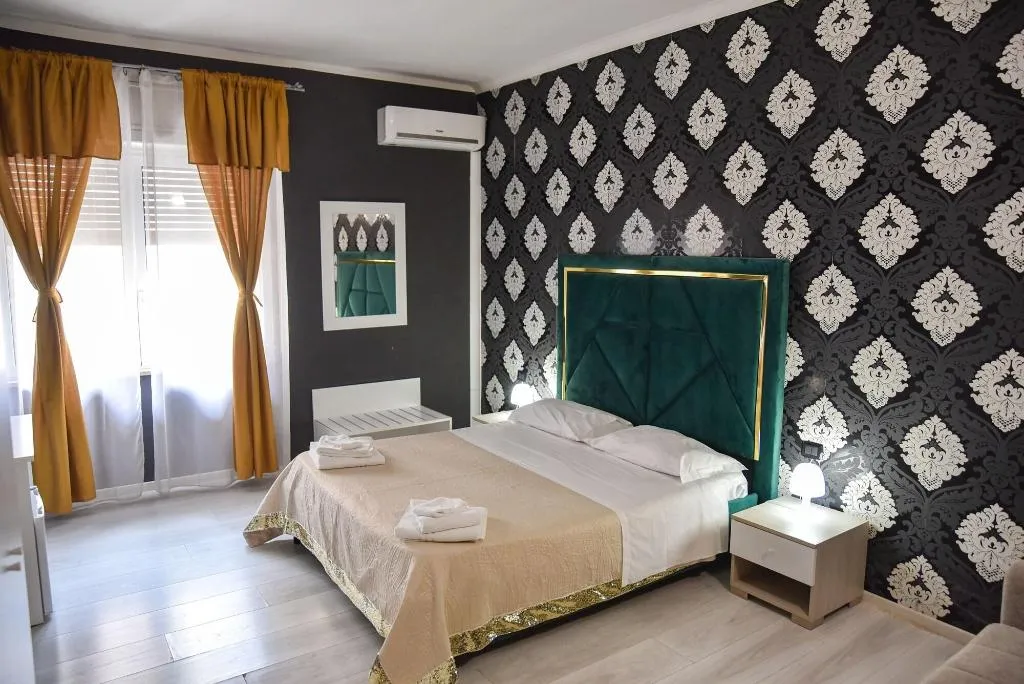 Room, Mirosa Bed And Breakfast, Naples