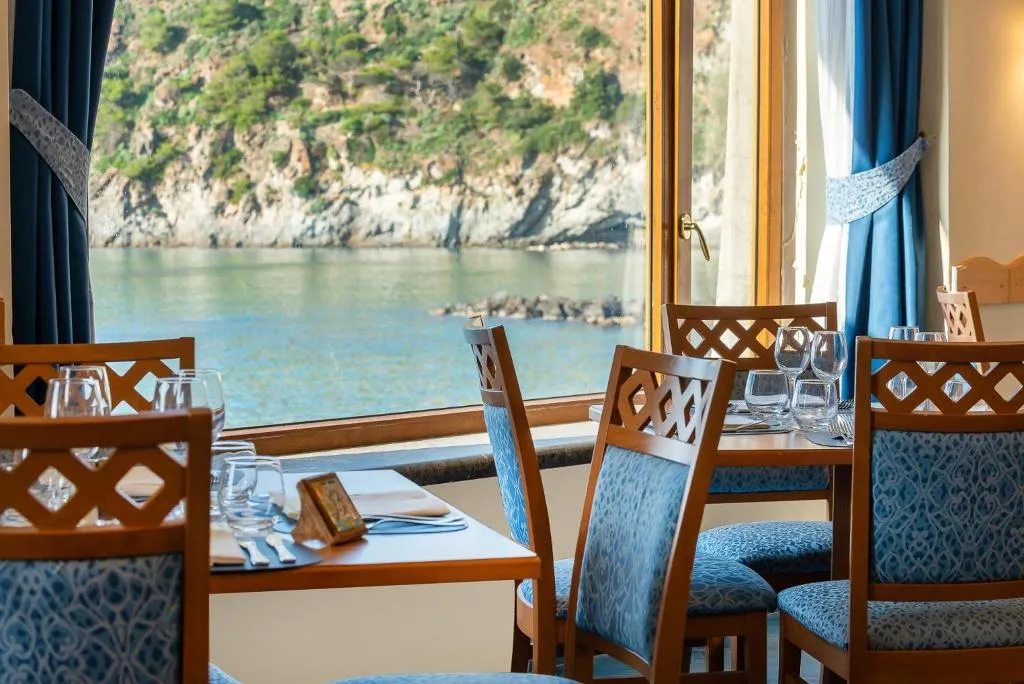 General view, Hotel Tritone Resort & Spa, Naples