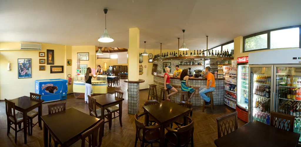 Bar, hu I Pini Village, Rome