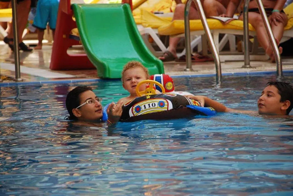 Sports and Entertainment, Kleopatra Ikiz Otel, Antalya