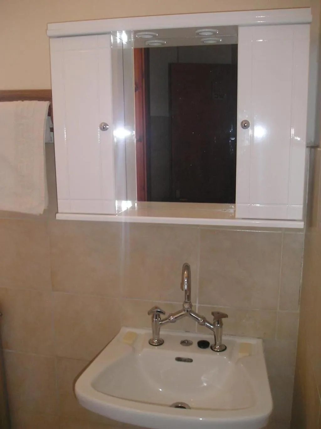 Room, Tina Economy Hotel, Crete