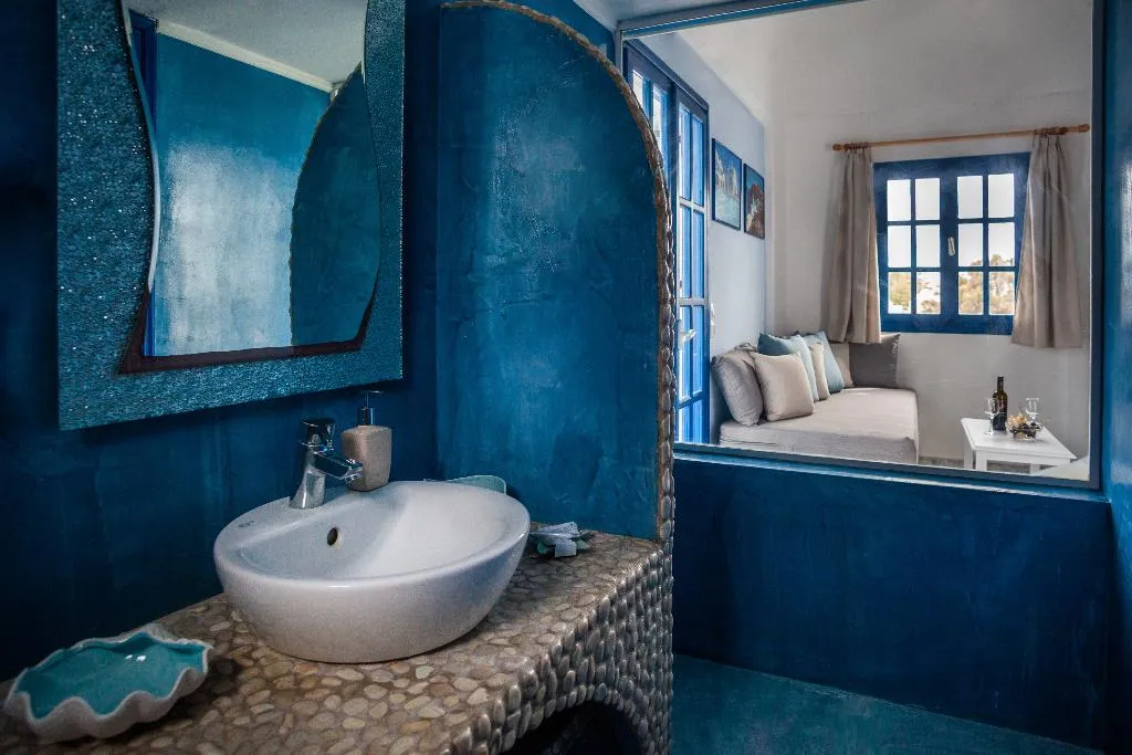 DOUBLE STANDARD Room, Roula Villa, Santorini