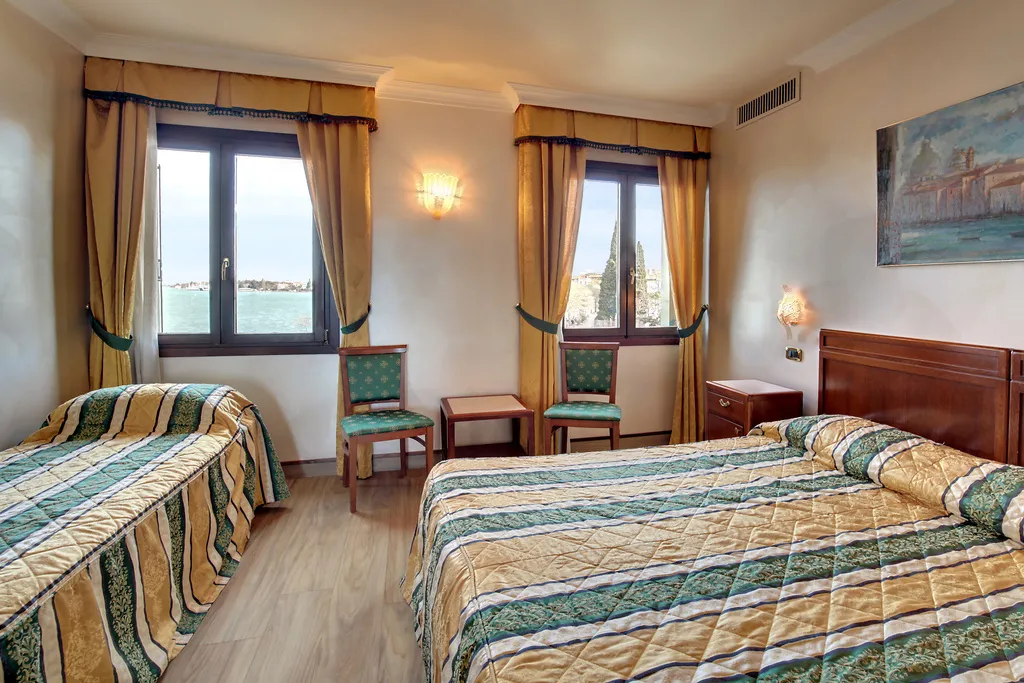 TRIPLE STANDARD Room, Hotel Panorama, Venice