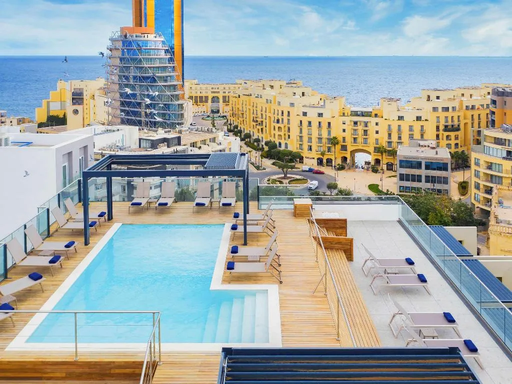 Pool, Mercure St. Julian's Malta, Malta