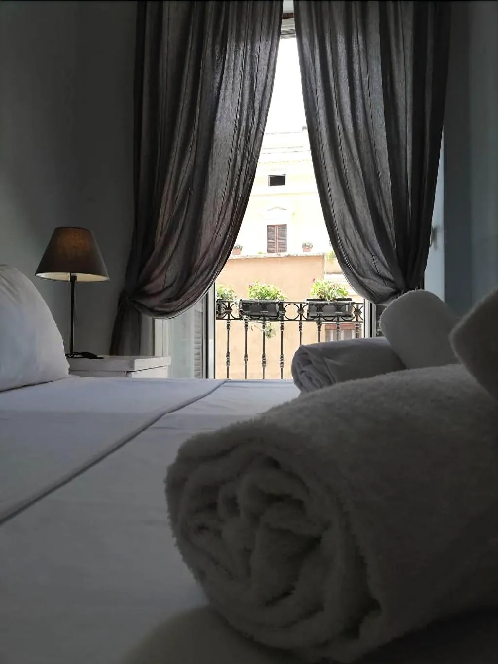 Room, Relais Indipendenza, Naples