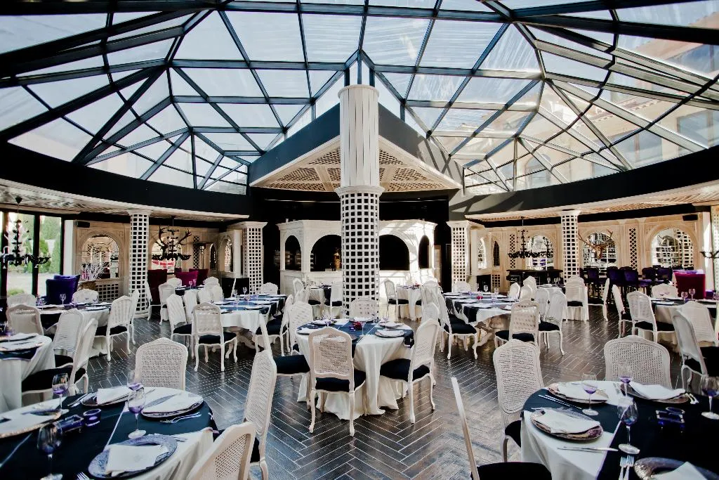 Restaurant, Royal Castle Design & Spa, Bourgas