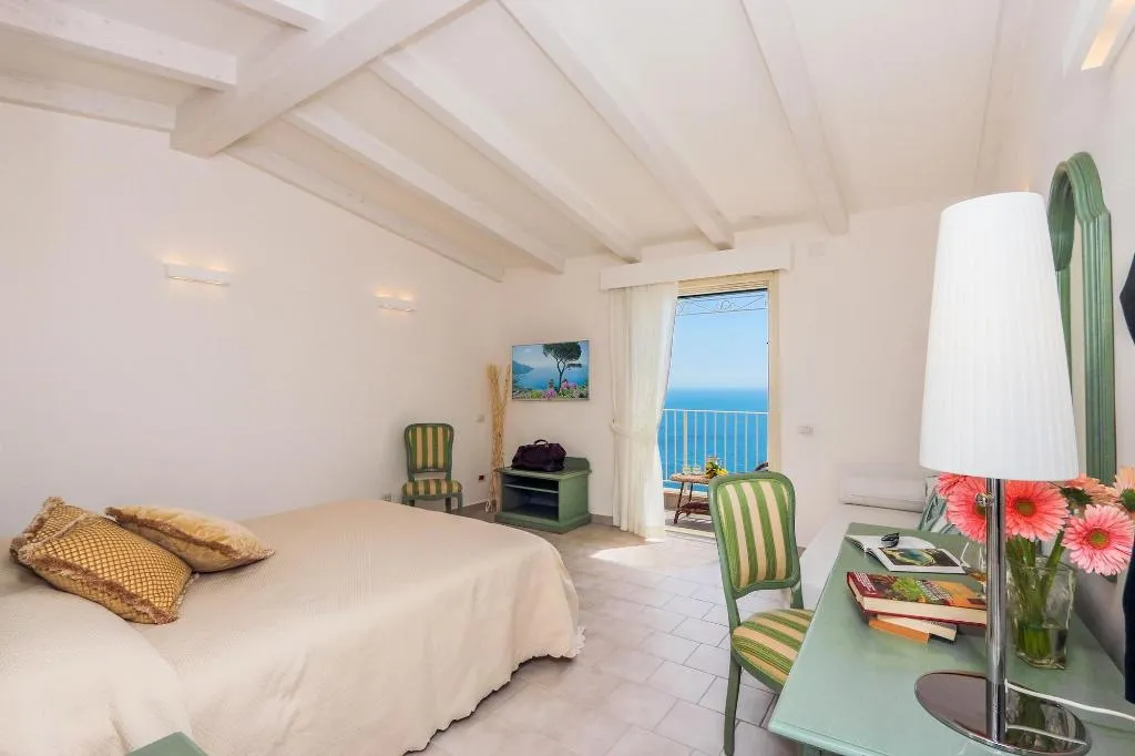 Room, Al Pesce d'Oro, Naples