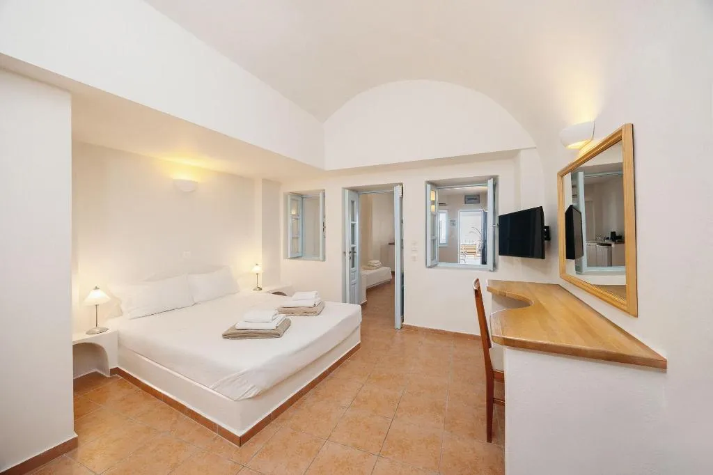 Room, Kastro Suites, Santorini