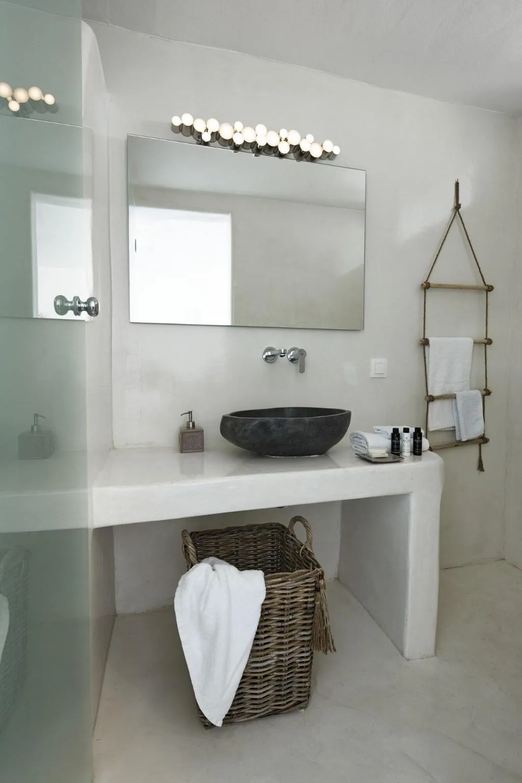 Room, Nano Suites, Santorini