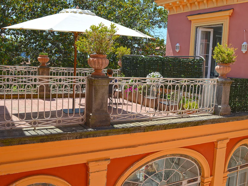 Terrace, Secret Garden Relais, Naples