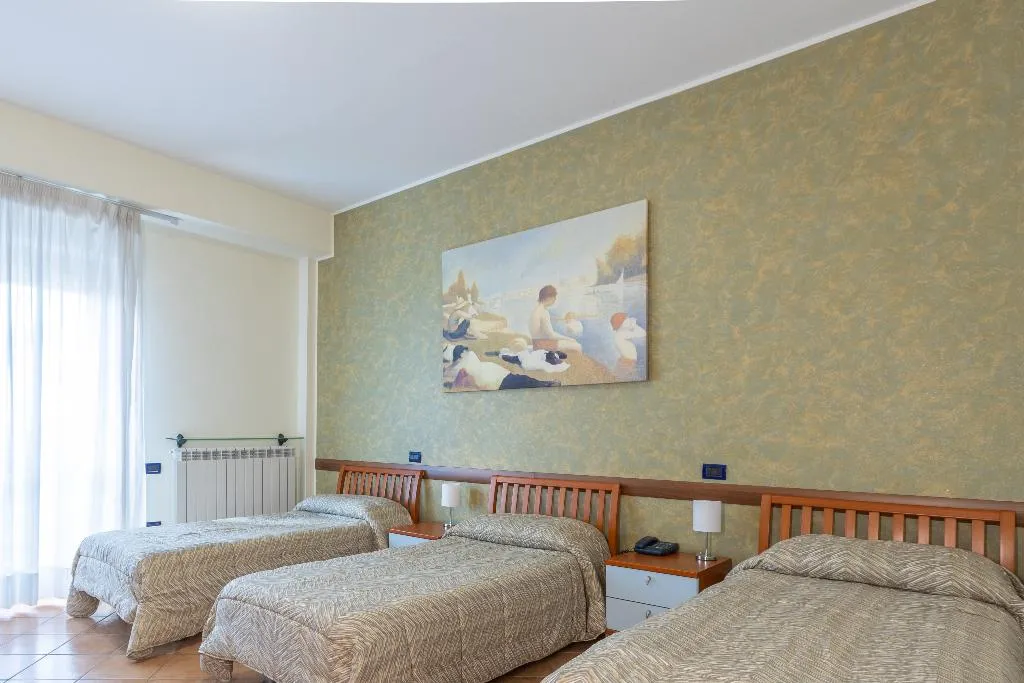 TRIPLE SUPERIOR Room, Azzurro Hotel Residence, Rome