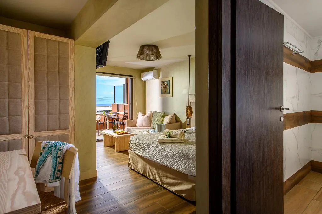 SUITE WITH JACUZZI Room, Esperides Resort Crete, Crete