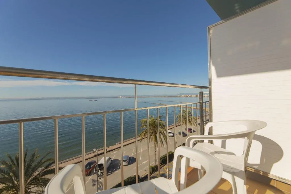 Terrace, Novel Risech, Costa Brava