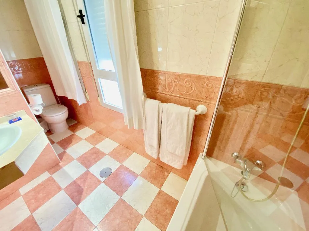 DOUBLE TWO DOUBLE BEDS Room, Torrepalma, Andalucia