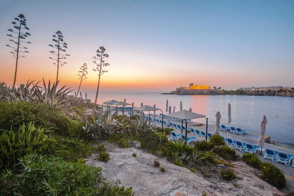 Beach, Corinthia Hotel St Georges Bay, Malta