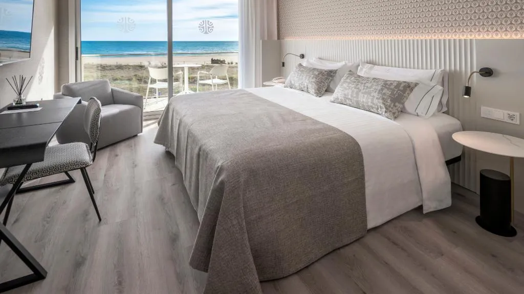 Double or Twin EXECUTIVE SEA VIEW Room, Bel Air Hotel, Barcelona