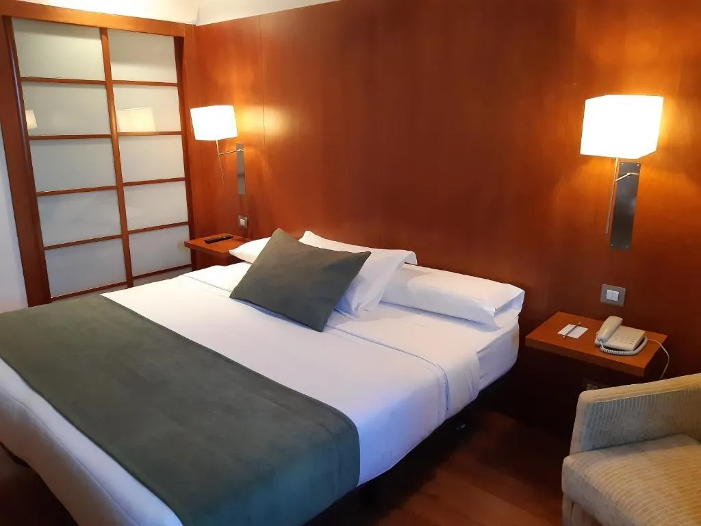 DOUBLE STANDARD Room, Xon's Valencia, Valencia