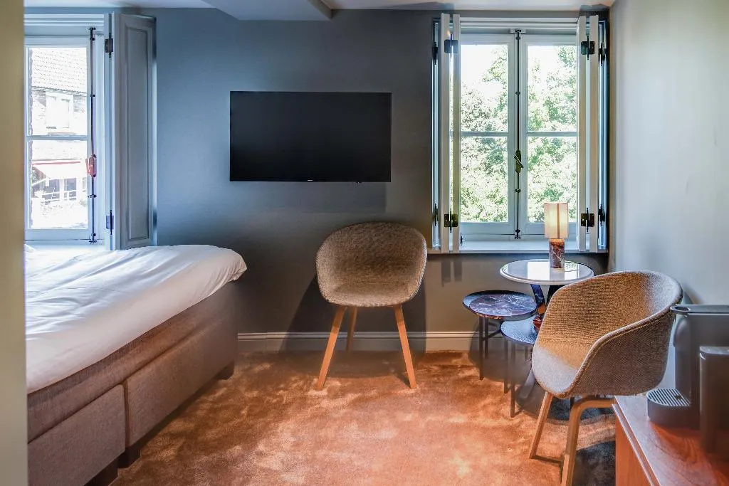 DOUBLE ECONOMY Room, Hotel Monastere Maastricht, Amsterdam