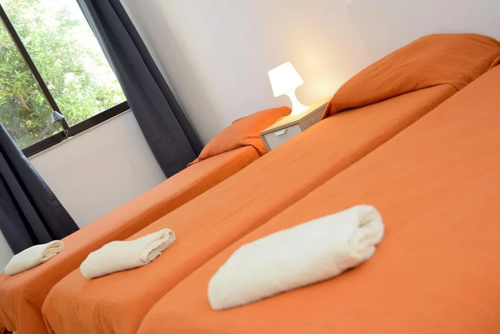 Room, White Star, Malta