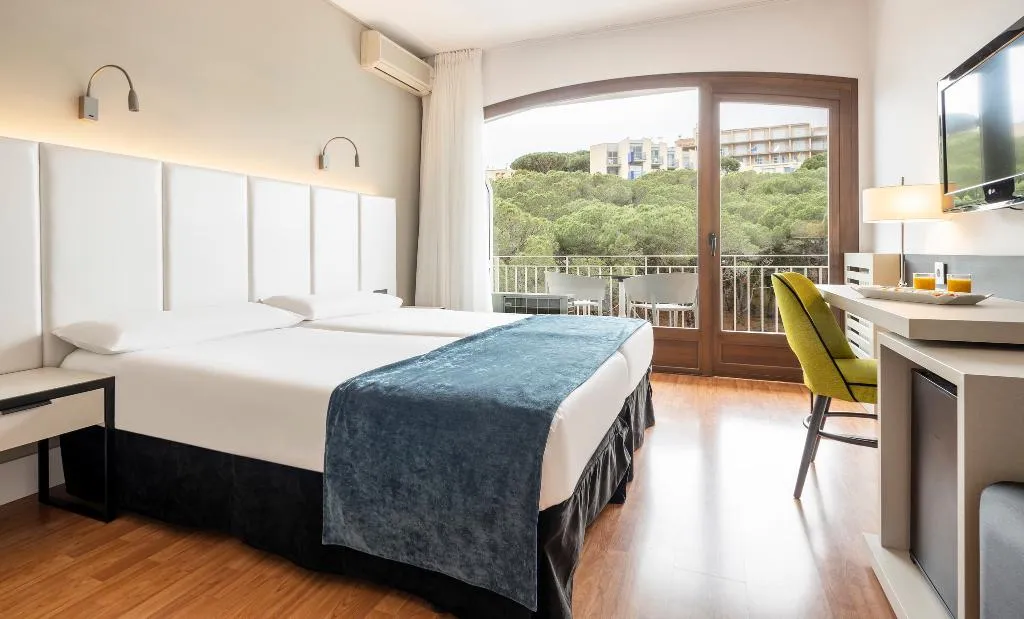 Room, Ilunion Caleta Park, Costa Brava