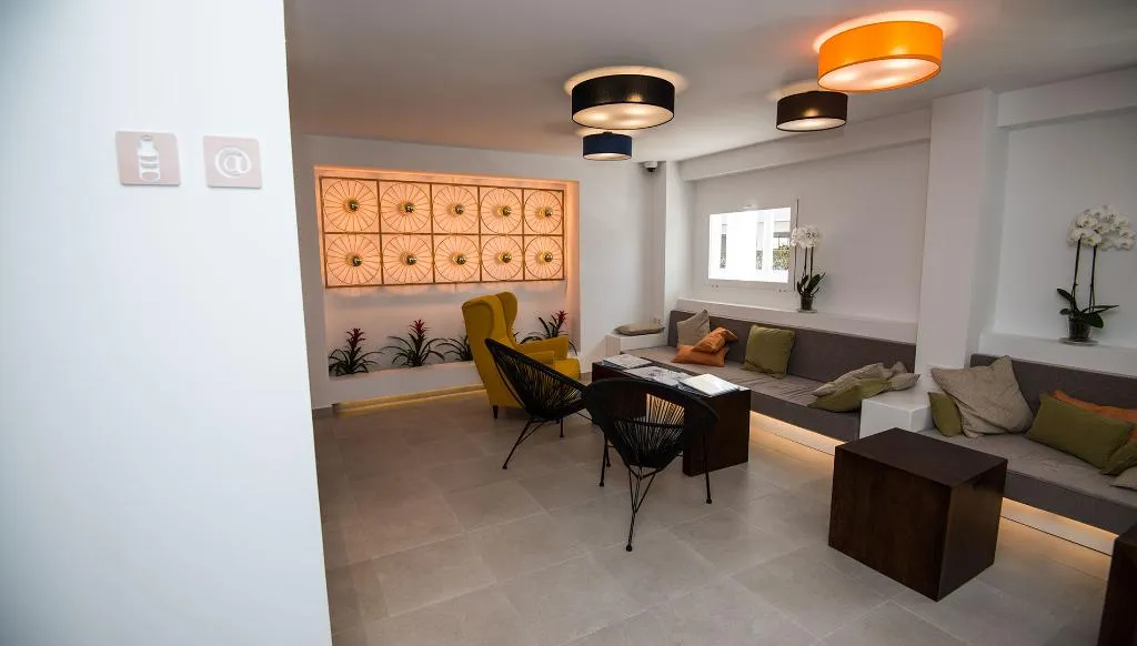 Lobby, Chevy Hotel & Suites, Majorca