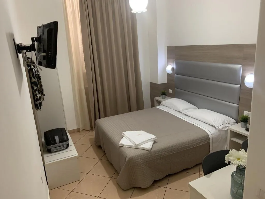 General view, Hotel Siro, Milan