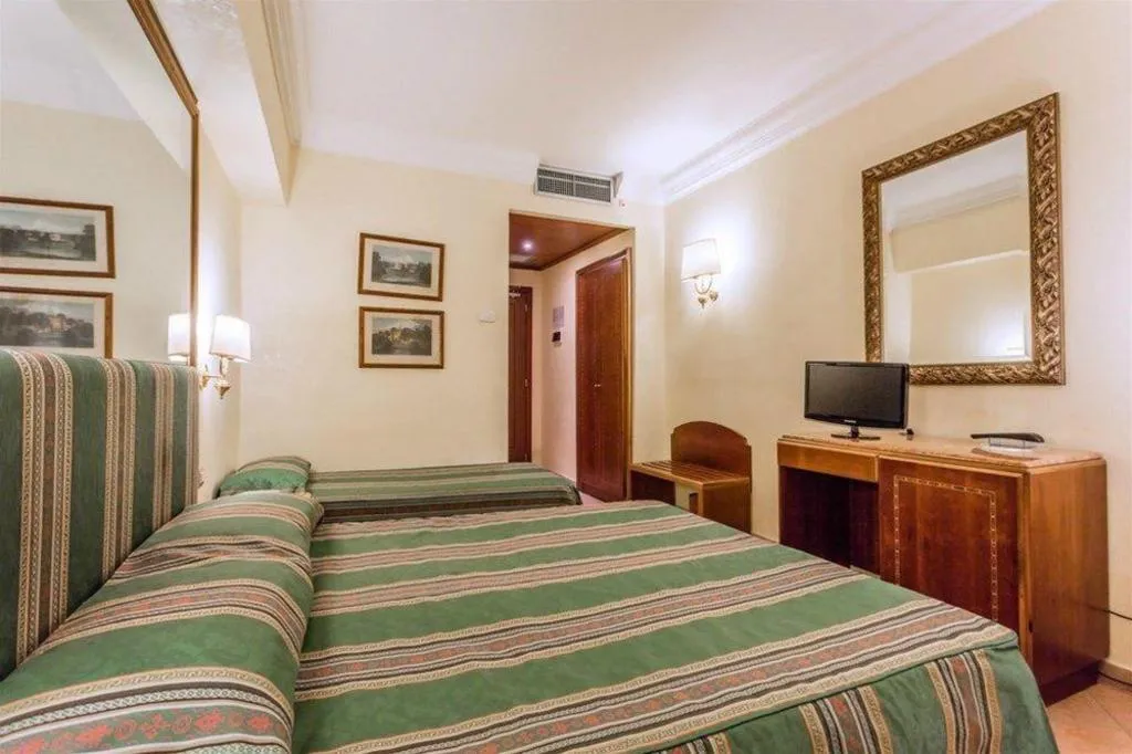 TRIPLE STANDARD Room, Raeli Hotel Siracusa, Rome