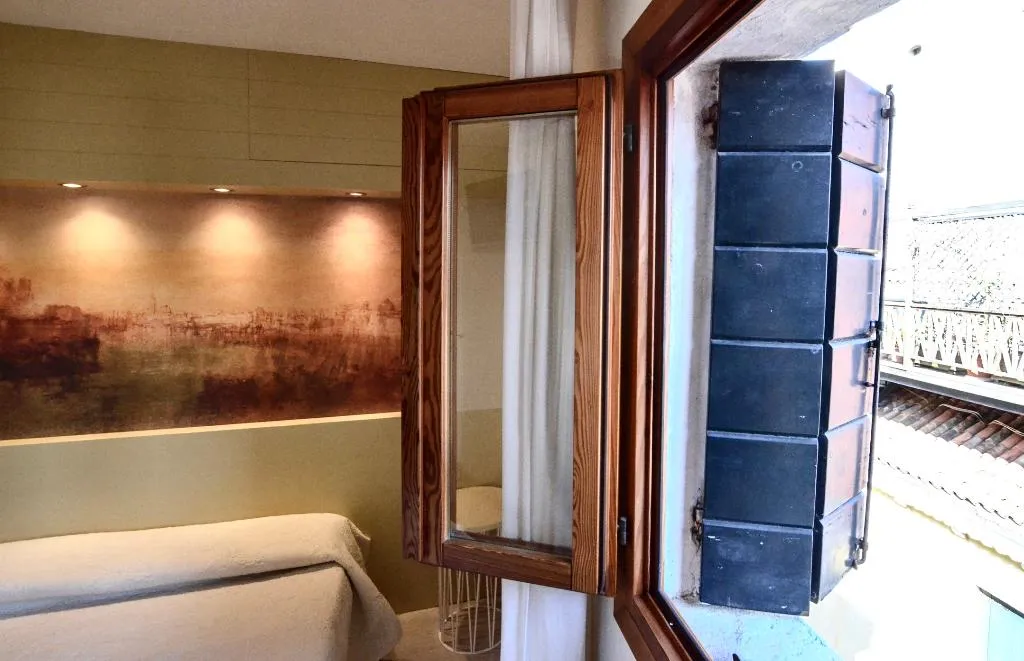 Double or Twin STANDARD Room, Locanda Silva, Venice